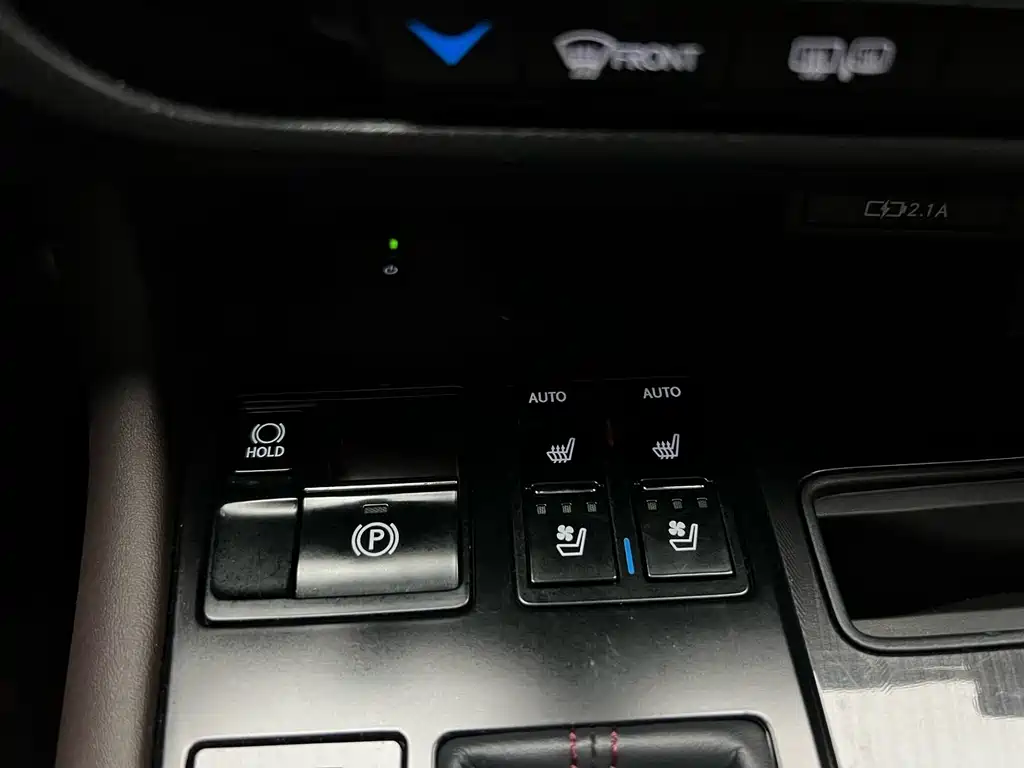 Lexus RX 2021 — фото 19