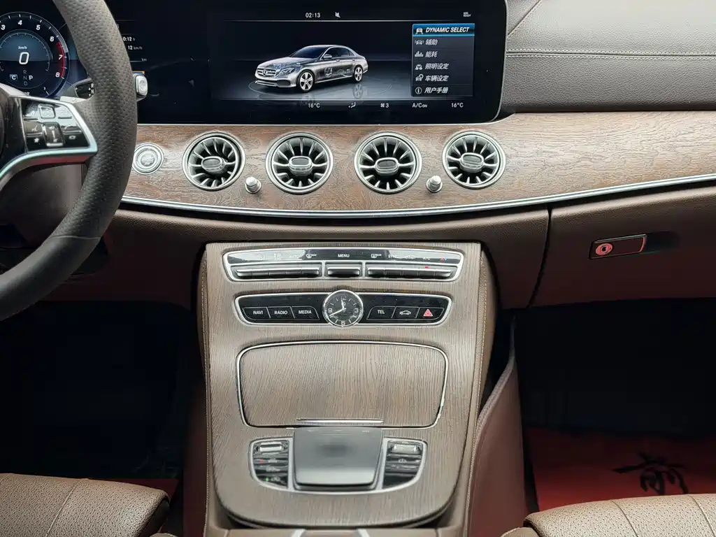 Mercedes-Benz E-Class 2017 — фото 4