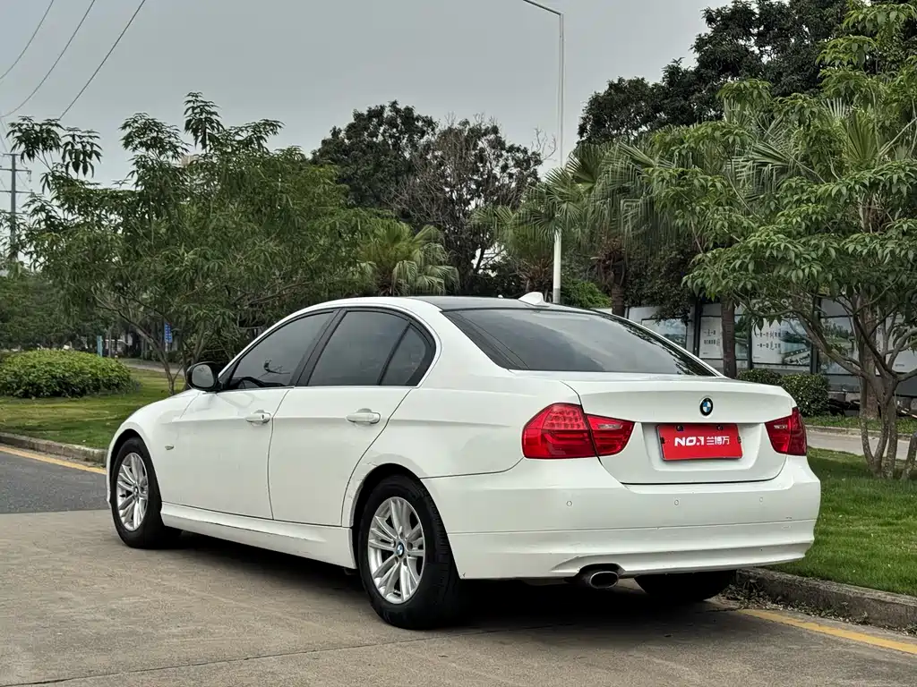 BMW 3 Series 2012 — фото 8