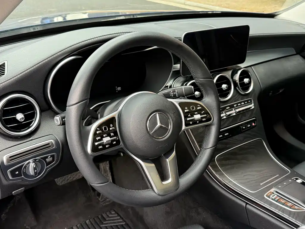 Mercedes-Benz C-Class 2019 — фото 9