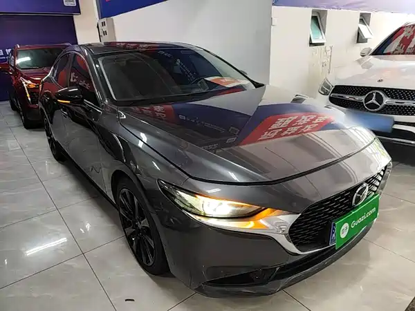 Mazda 3 Axela 2022