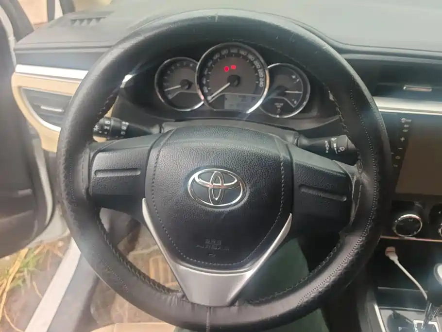 Toyota Corolla 2018 — фото 15