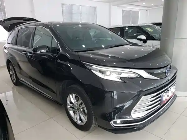 Toyota Sienna 2021