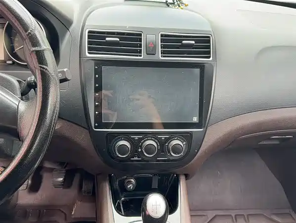 Dongfeng Jingyi X3 2017