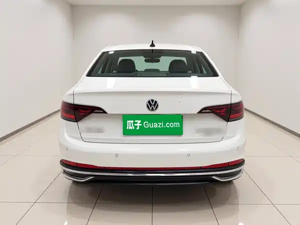 Volkswagen Sagitar 2022