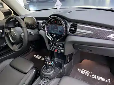MINI MINI 2022
