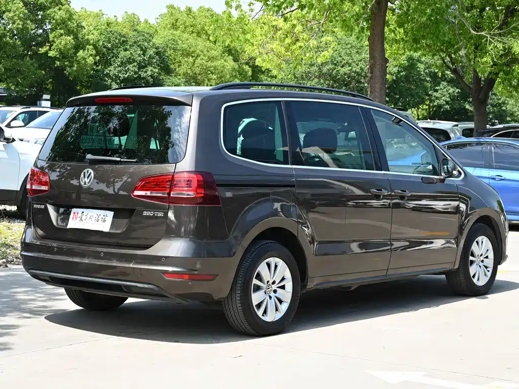 Volkswagen Sharan 2017 — фото 6