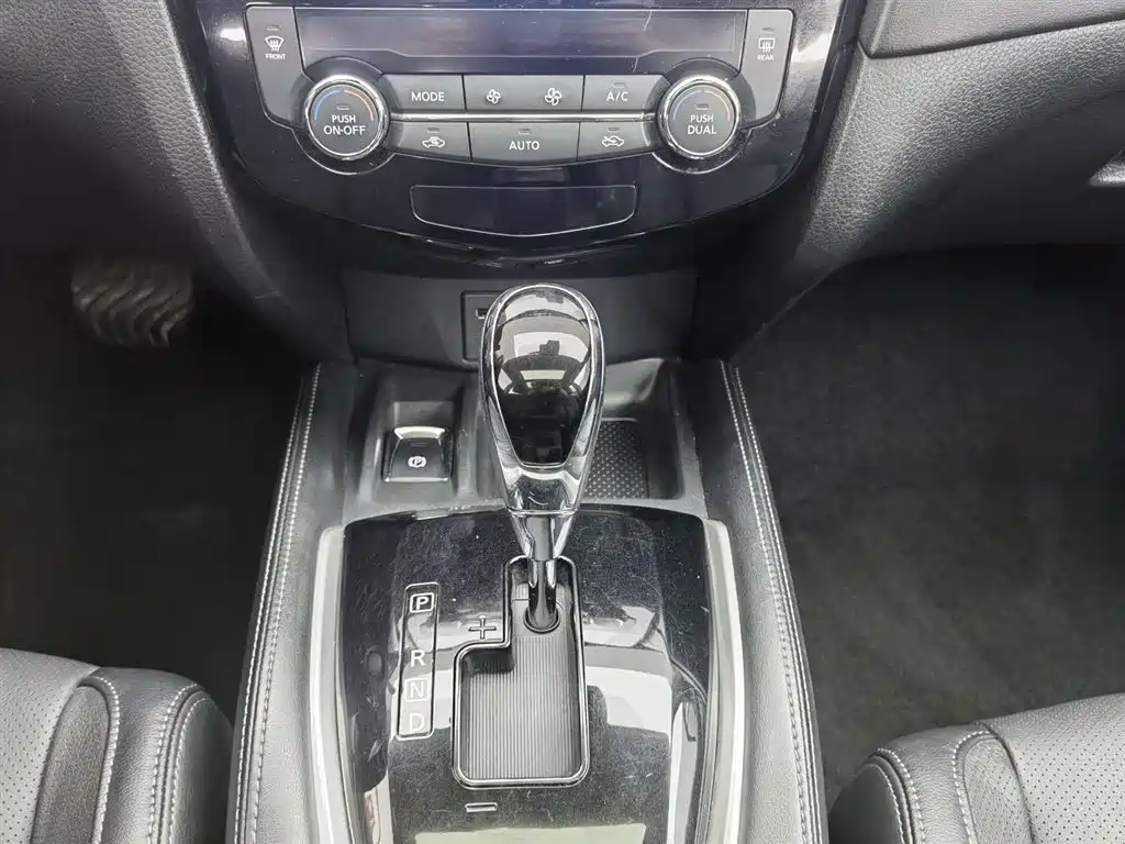 Nissan X-Trail 2020 — фото 13