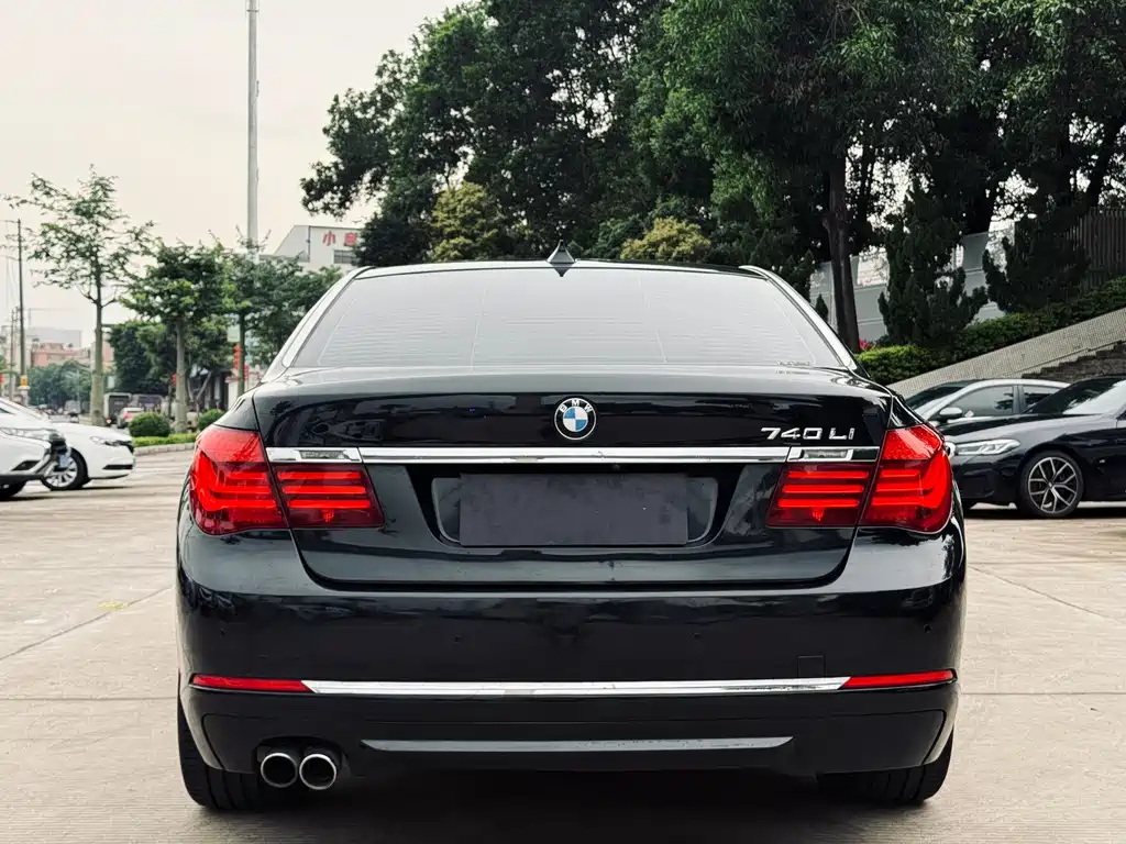 BMW 7 Series 2015 — фото 5