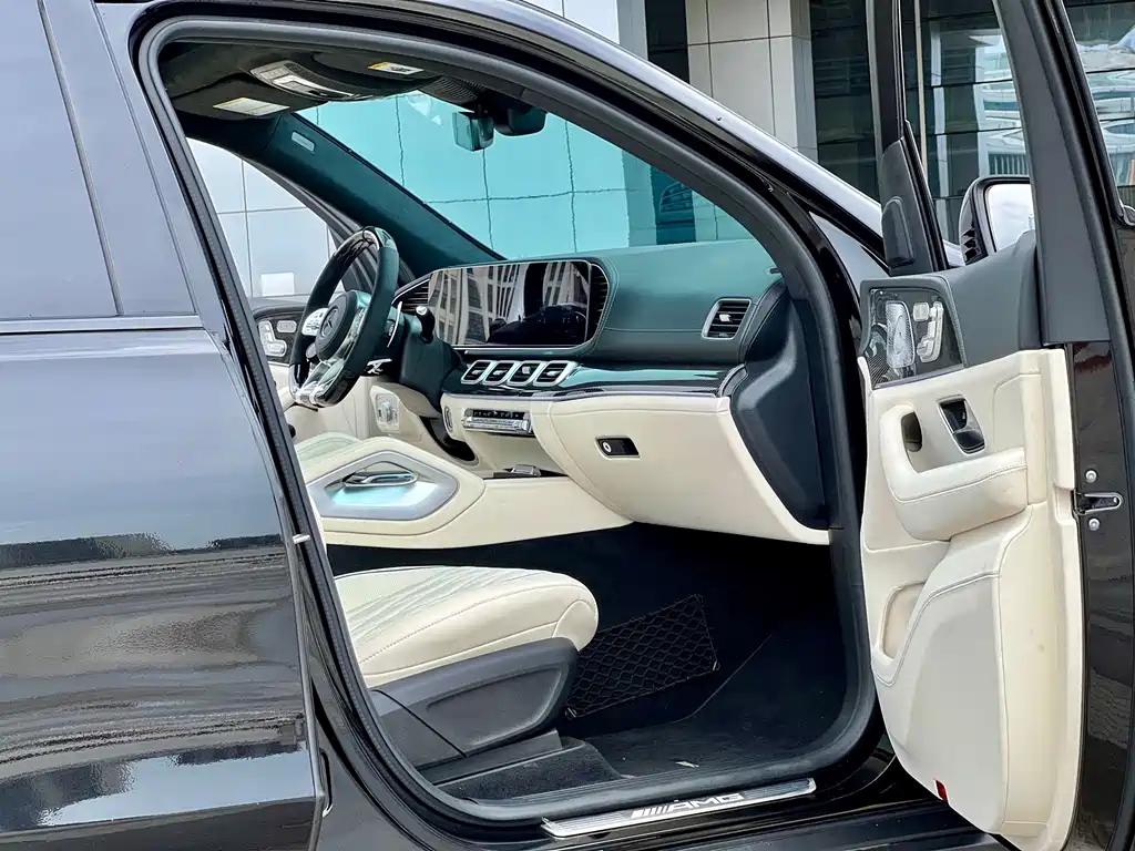 Mercedes-Benz GLS AMG 2024 — фото 7