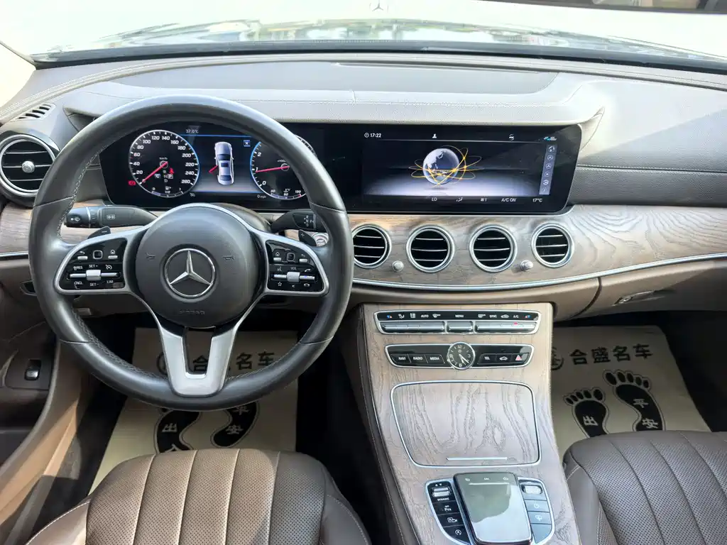 Mercedes-Benz E-Class 2020 — фото 12