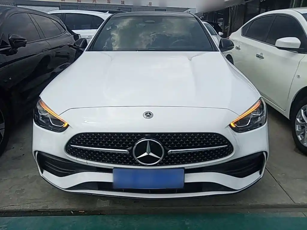 Mercedes-Benz C-Class 2024