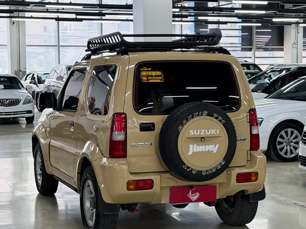 Suzuki Jimny 2013