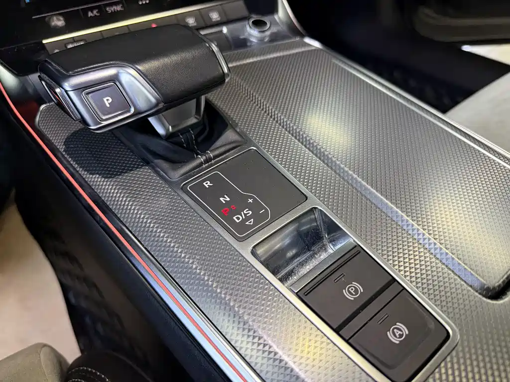 Audi A6L 2022 — фото 15
