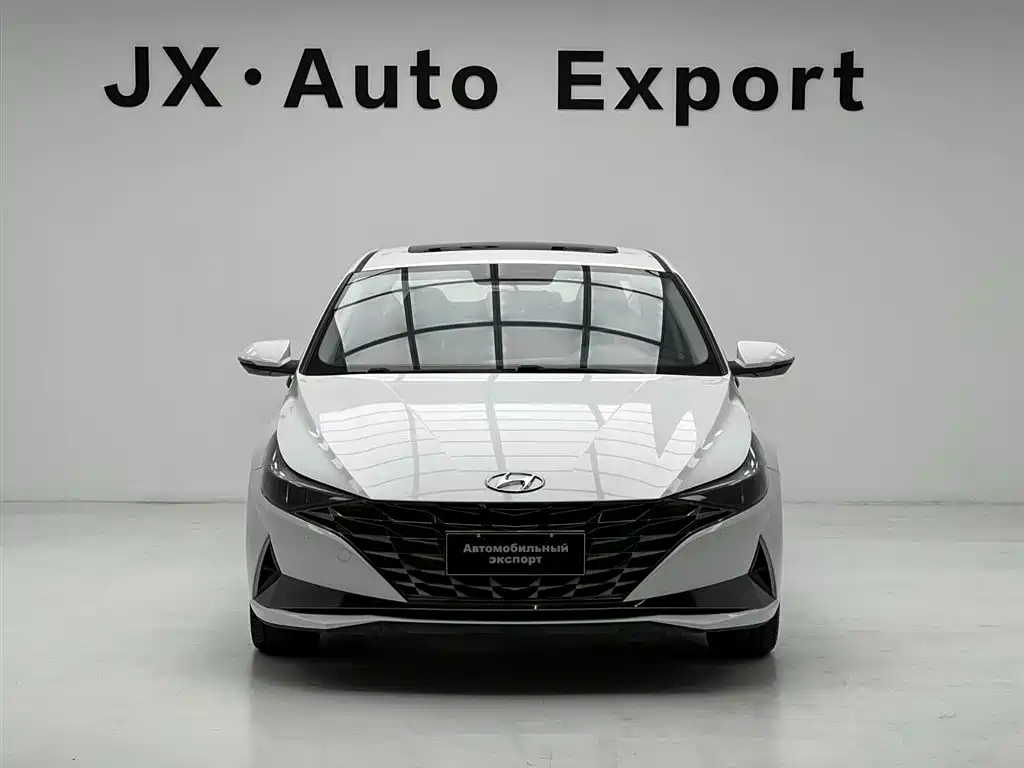 Hyundai Elantra 2022
