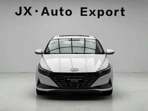 Hyundai Elantra 2022