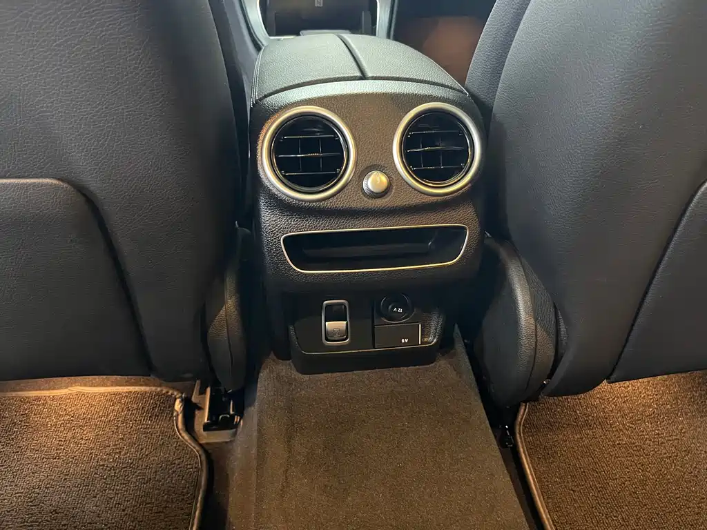 Mercedes-Benz C-Class 2021 — фото 11
