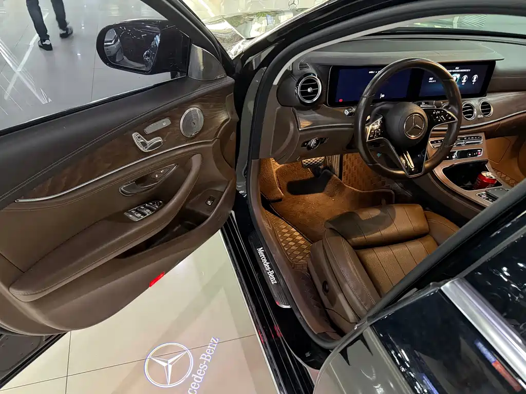 Mercedes-Benz E-Class 2023