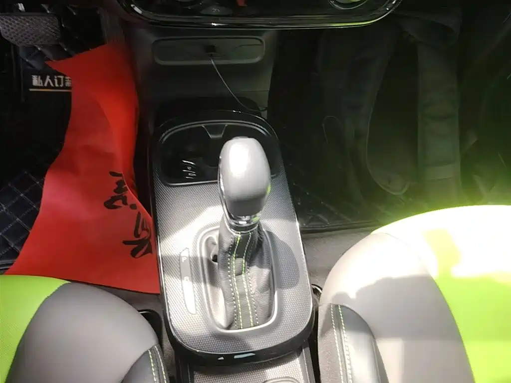 Roewe Clever 2021 — фото 14