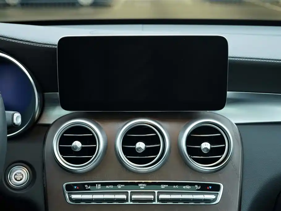 Mercedes-Benz GLC 2022 — фото 16