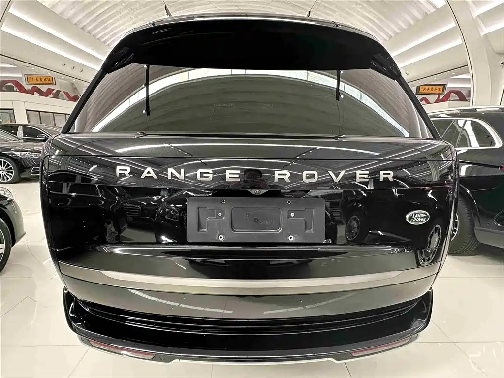Land Rover Range Rover 2023 — фото 20