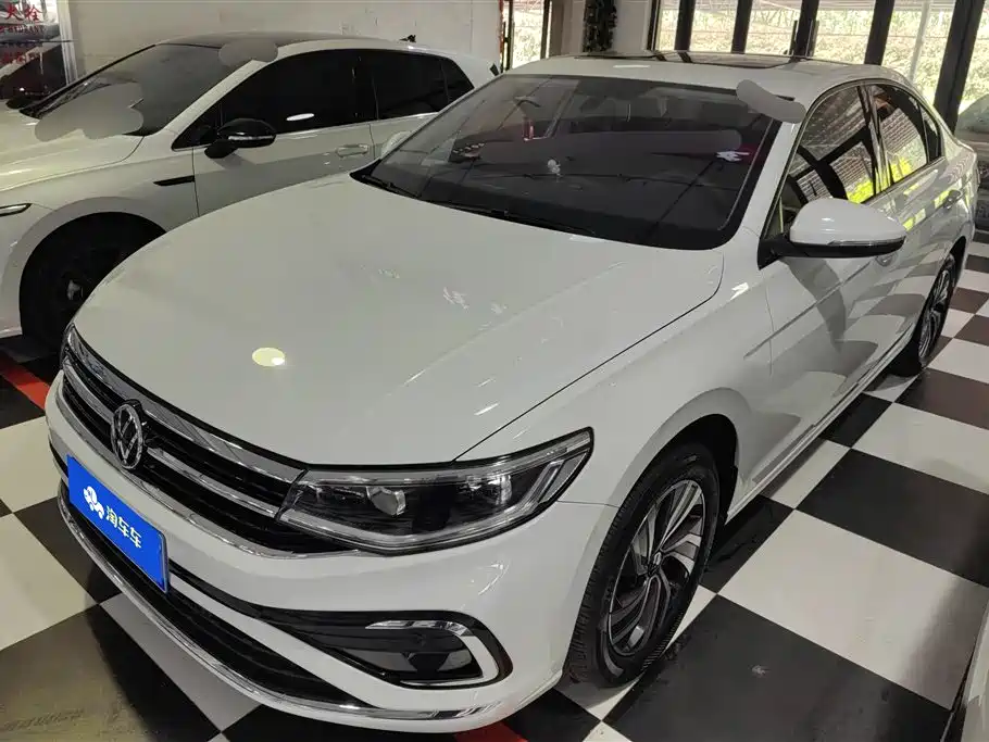Volkswagen Bora 2023