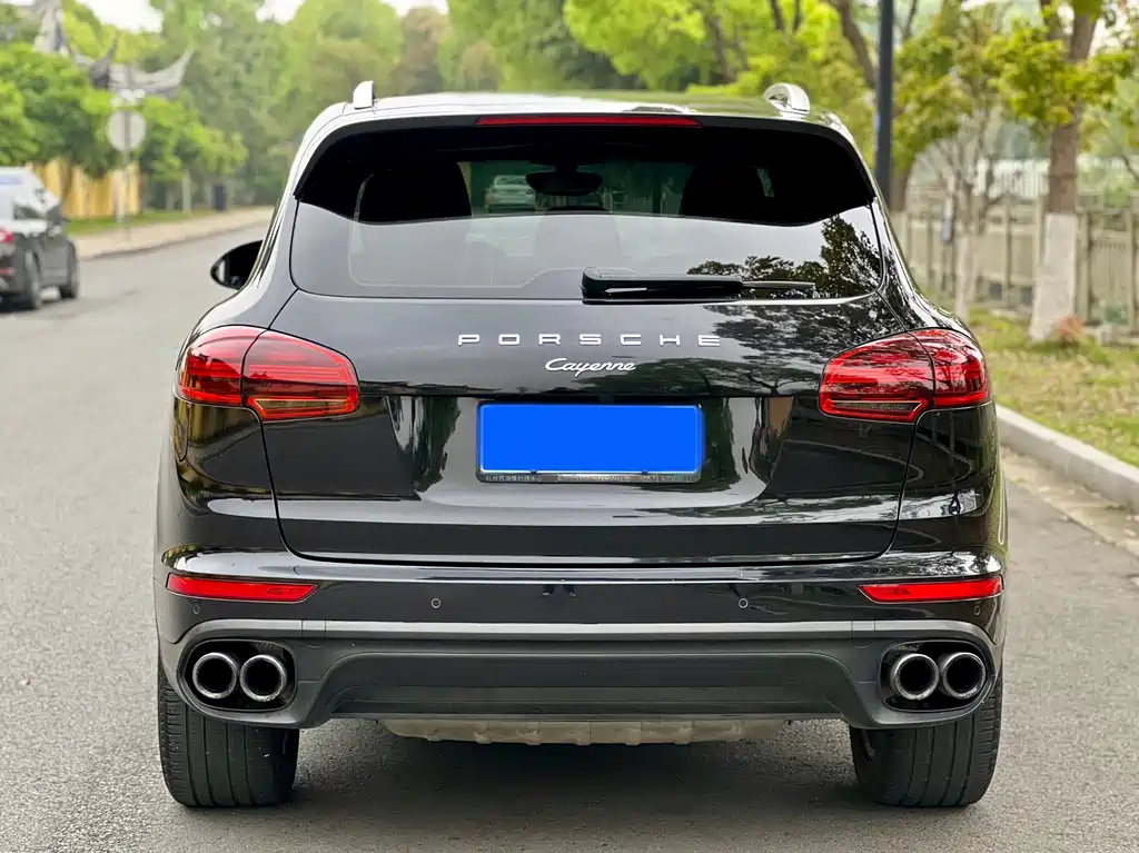 Porsche Cayenne 2017 — фото 5