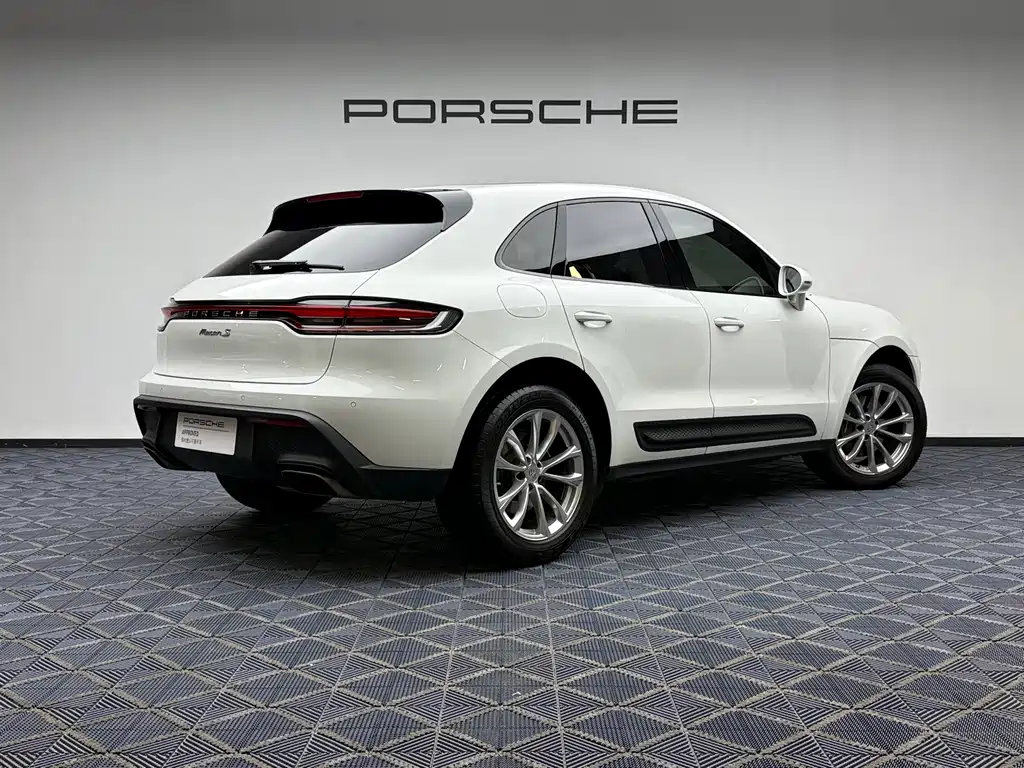 Porsche Macan 2022