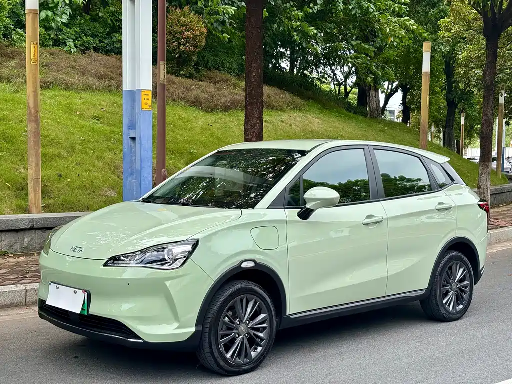Neta V 2022