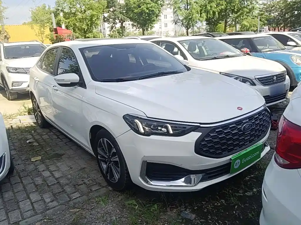 Ford Escort 2021