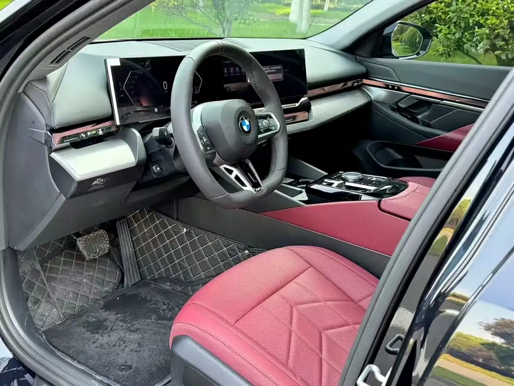 BMW 5 Series 2025