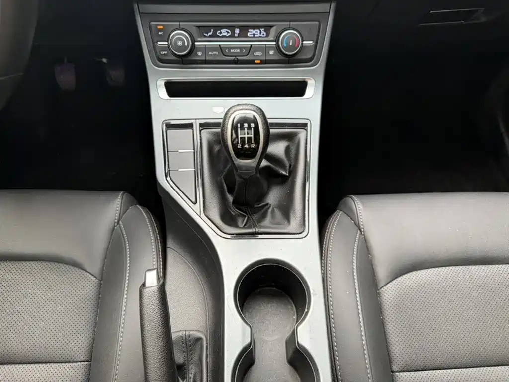 Geely Emgrand 2020 — фото 14