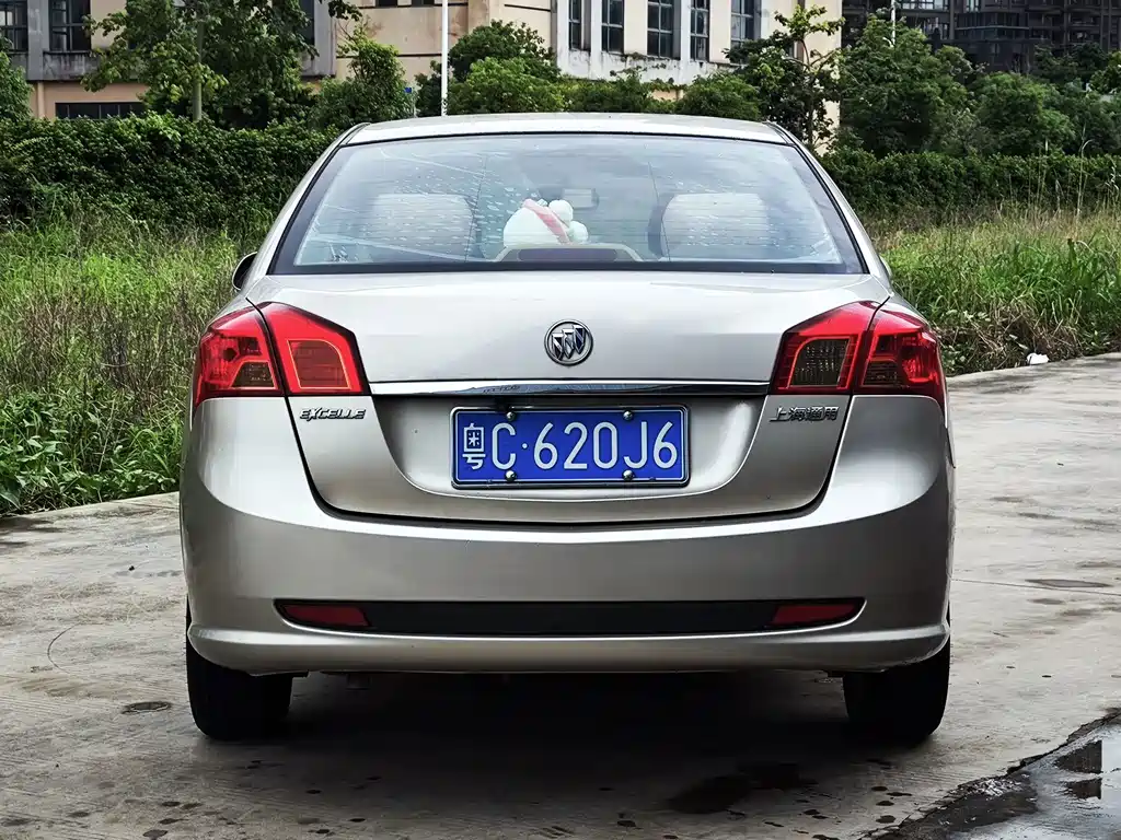 Buick Excelle 2013