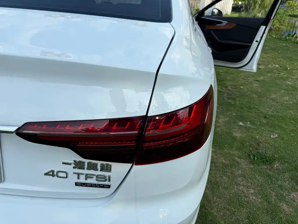 Audi A4L 2021 — фото 16