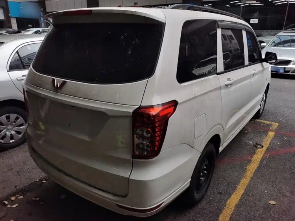 Wuling Hongguang 2021