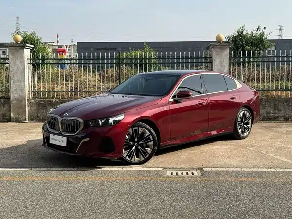 BMW 5 Series 2024
