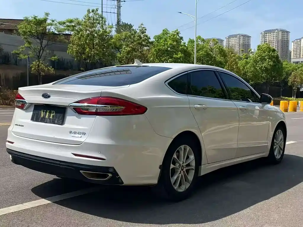 Ford Mondeo 2021 — фото 7