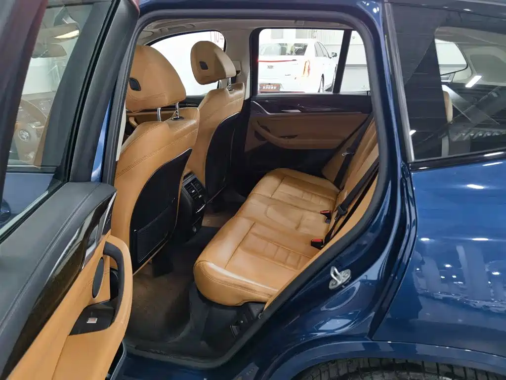 BMW X3 2018 — фото 15