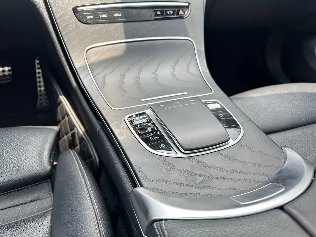 Mercedes-Benz C-Class 2019 — фото 18