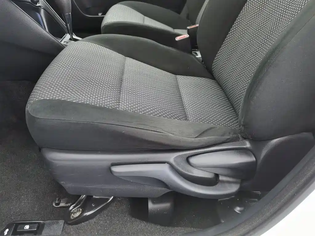 Toyota Vios 2016 — фото 20
