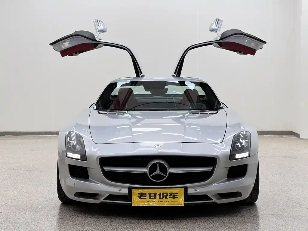 Mercedes-Benz SLS AMG 2011 — фото 2