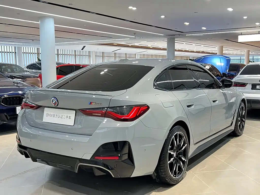 BMW i4 2023 — фото 22