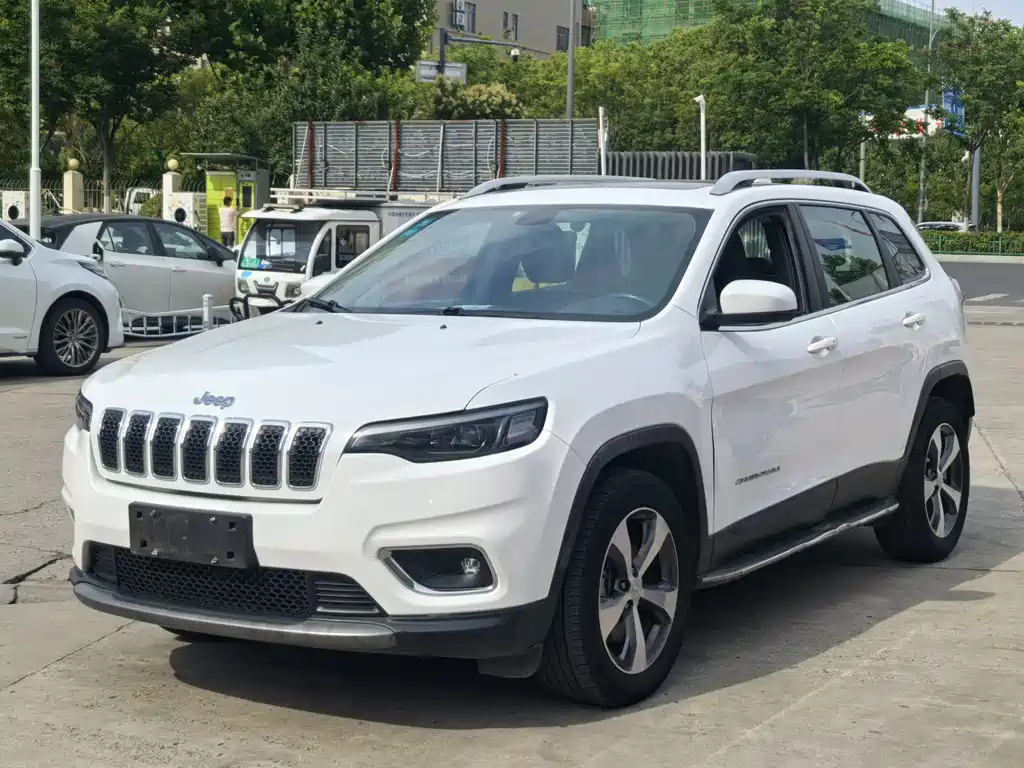 Jeep Cherokee 2020