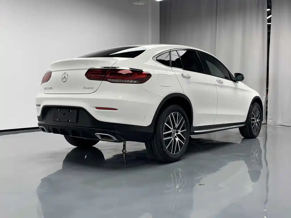 Mercedes-Benz GLC Coupe 2022 — фото 6