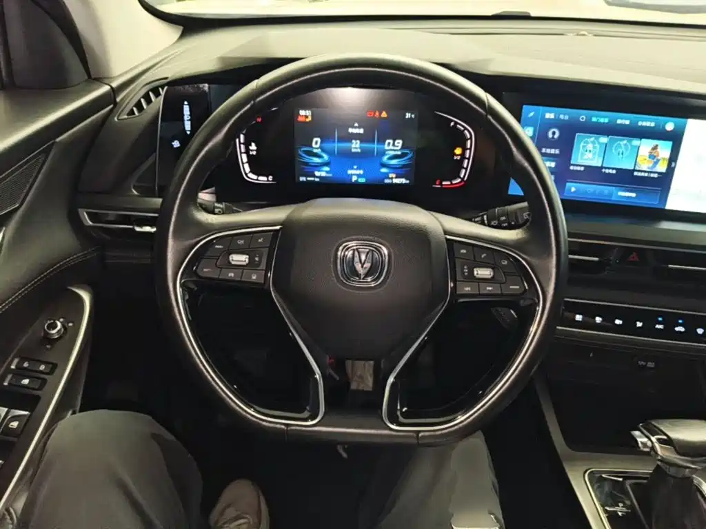 Changan CS75PLUS 2019 — фото 11