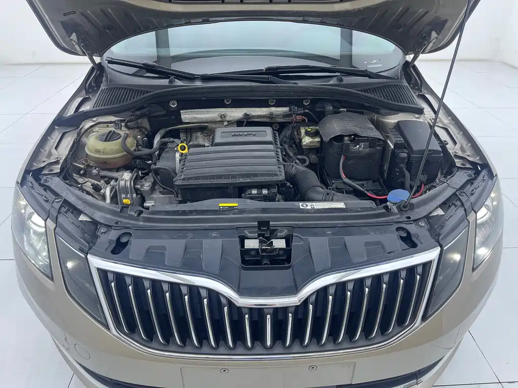 Skoda Octavia 2018 — фото 22