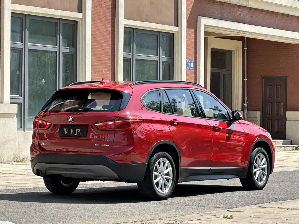 BMW X1 2018 — фото 3