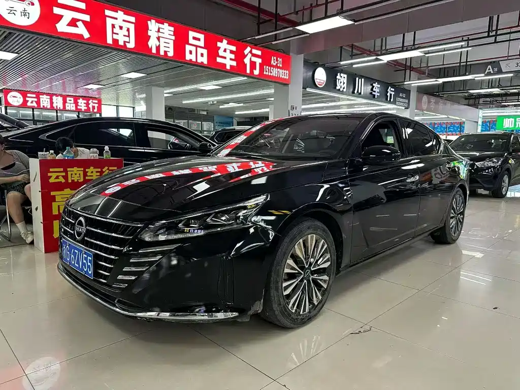 Nissan Teana 2023