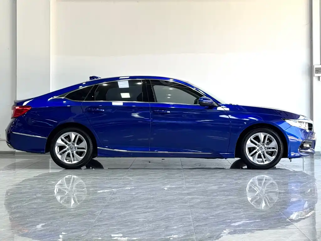 Honda Accord 2020 — фото 4