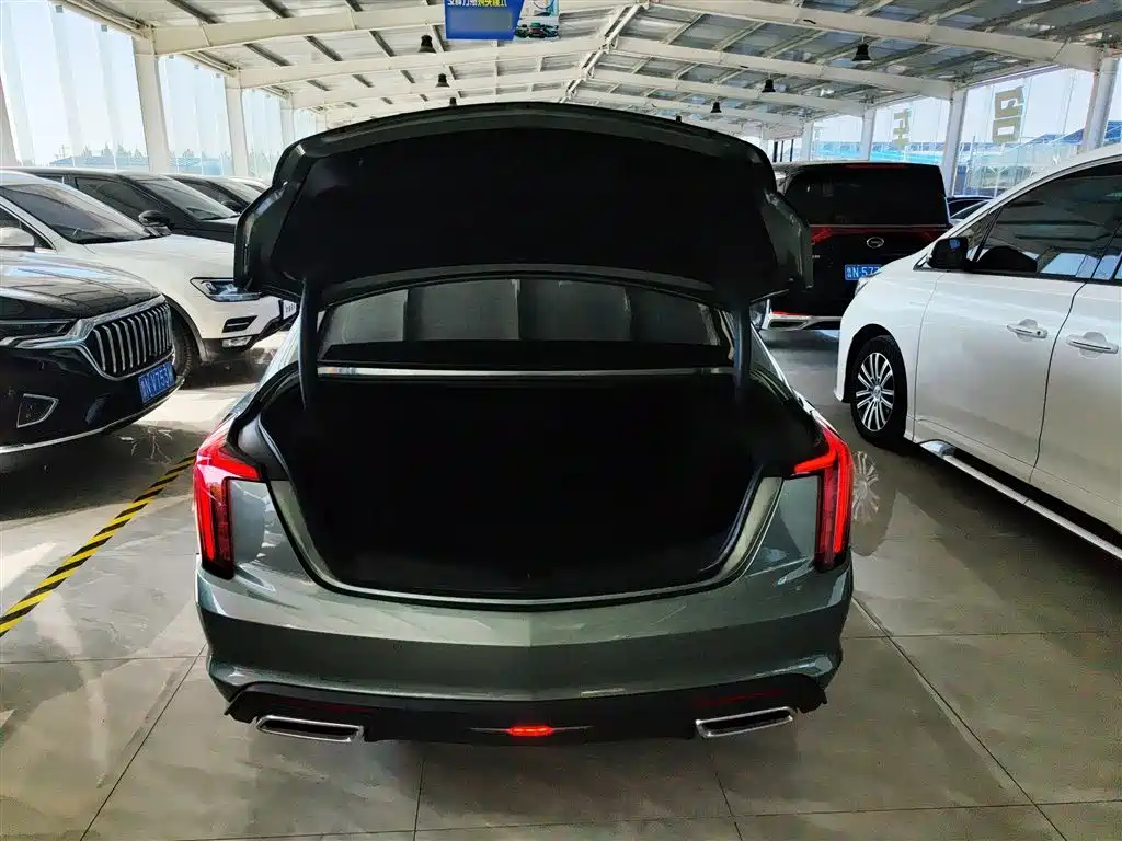 Cadillac CT5 2022 — фото 19
